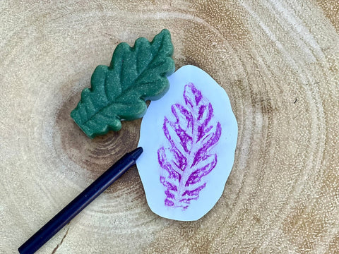 Sensory Play Stones – Leaves