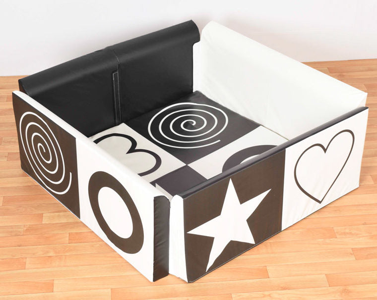 1.4m Square Soft Sided Den, Black/White Learning SPACE