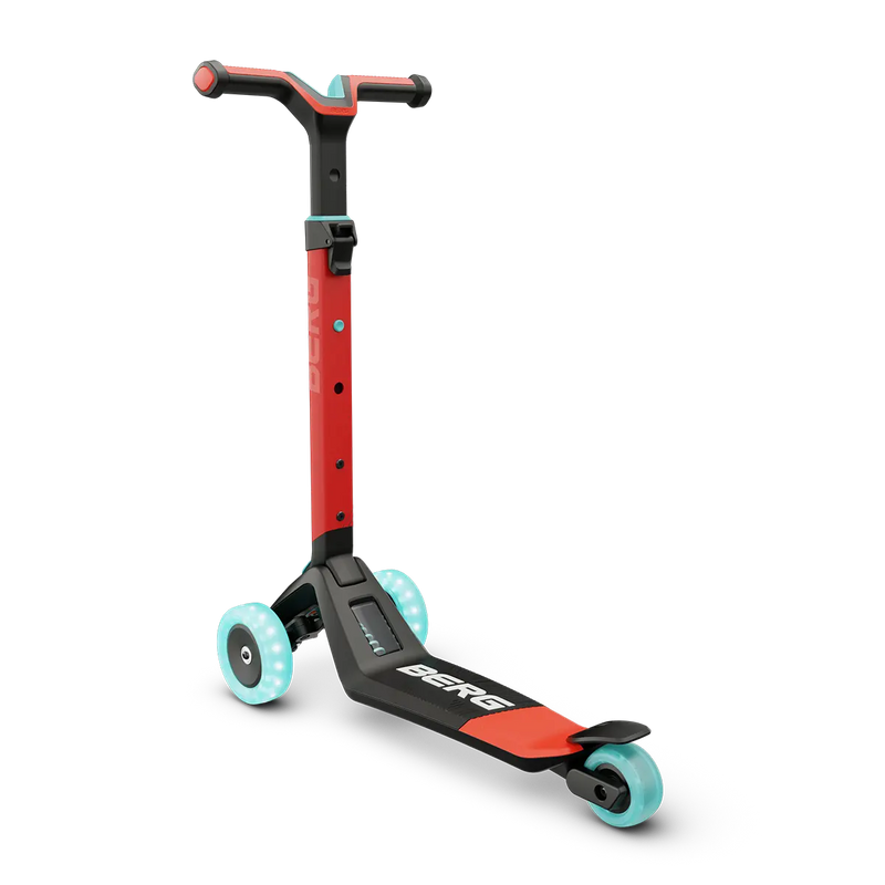 BERG Nexo Foldable Lights LED-Deck 3 Wheeled Scooter, Red Learning SPACE