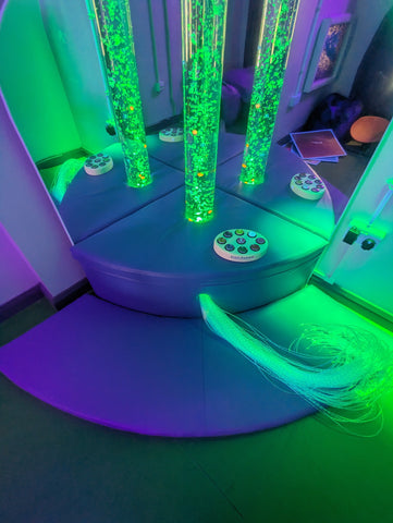 Corner Plinth with Mirrors and Floor Mats-Bubble Tube Accessories,Floor Padding,homebt,Learning SPACE,Plinths,Sensory Room Furniture,Soft Play Sets-Learning SPACE