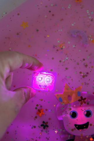 Glo Pals Light up Sensory Cubes - 4 Pack, Learning SPACE