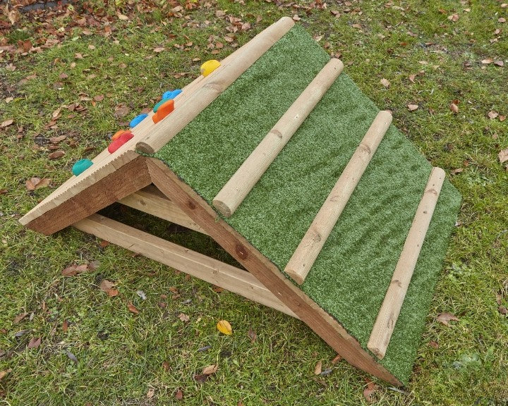 Mini Grass Climb Crescent, Learning SPACE