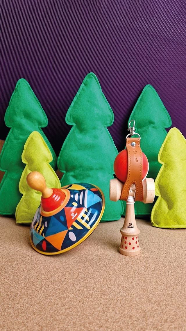 Spinning Top with Sound/Wood Handle -Confetti, Learning SPACE
