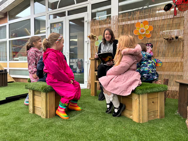 Moveable Artificial Grass-Topped Seat Package, Learning SPACE